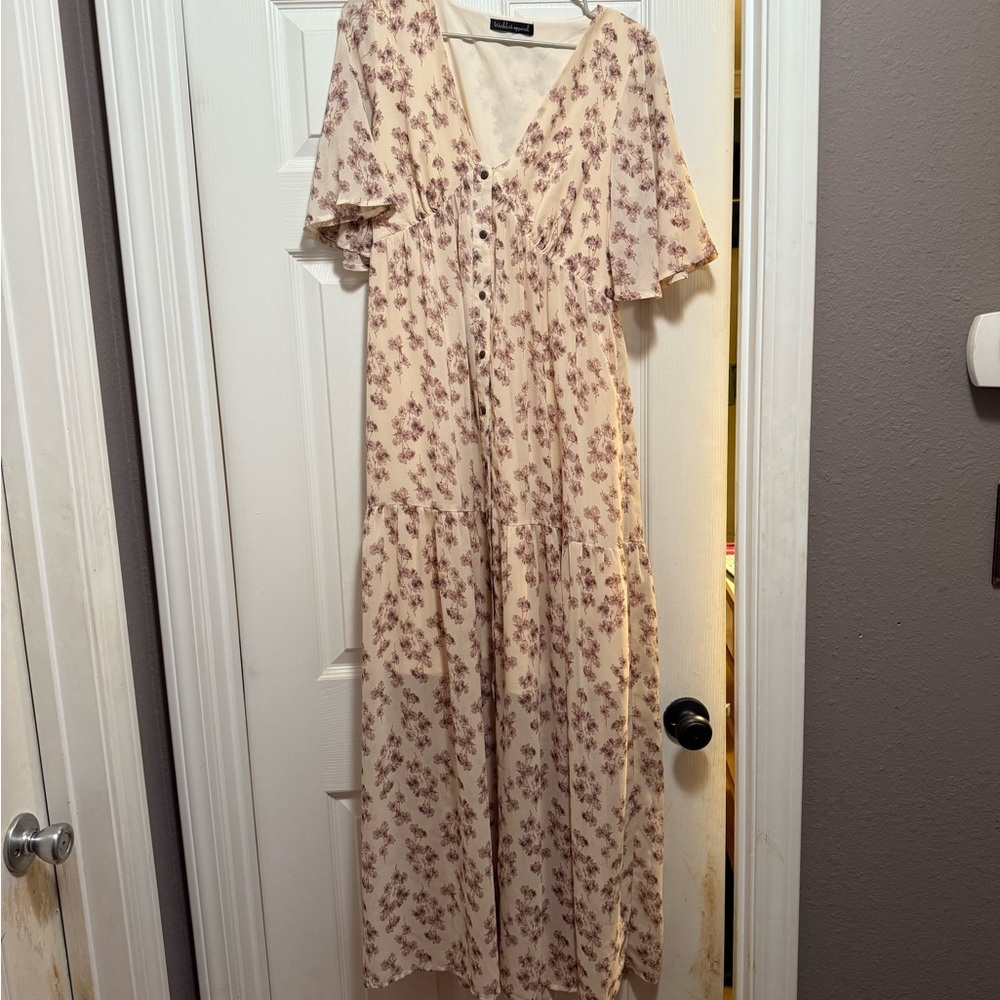 Elegant Cream and Pink Floral Maxi Dress